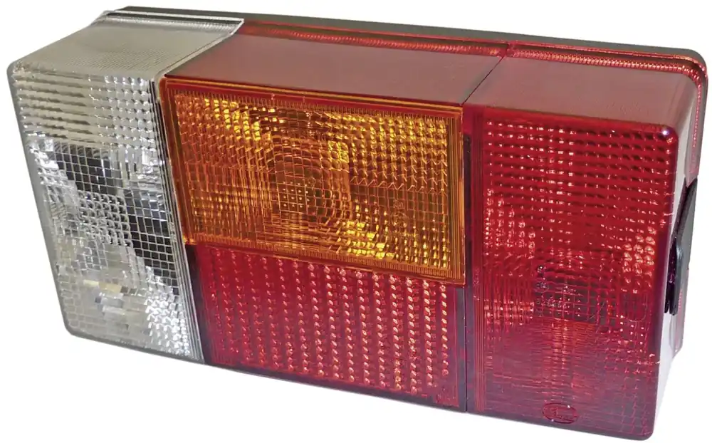 Hella® Schlussleuchte links/rechts 210 x 108 x 66 mm, Schluss-, Brems-, Blink-, Rückfahrlicht, waagerecht Beliebt