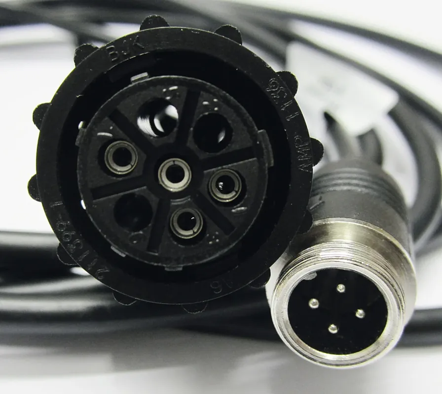 Brigade® Adapterkabel 2,0 m für VBV-Kamera an GS 3 Display John Deere, 4246 Neue Kollektion