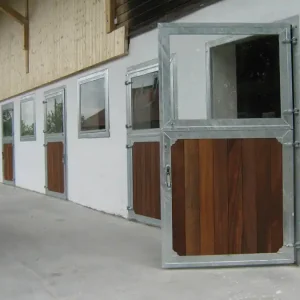Standard-Stalltür - Höhe 2,25 m Neue Ware