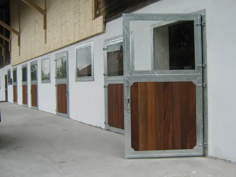 Standard-Stalltür - Höhe 2,25 m Neue Ware